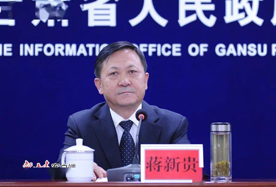 探讨免费阅读与版权保护，陈枫燕清羽最新章节的免费阅读之争