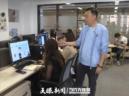 下载魔秀主题最新版，温馨有趣的日常故事开启你的美好生活