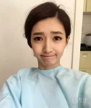 车晓最新短发造型，自然美景中的心灵之旅