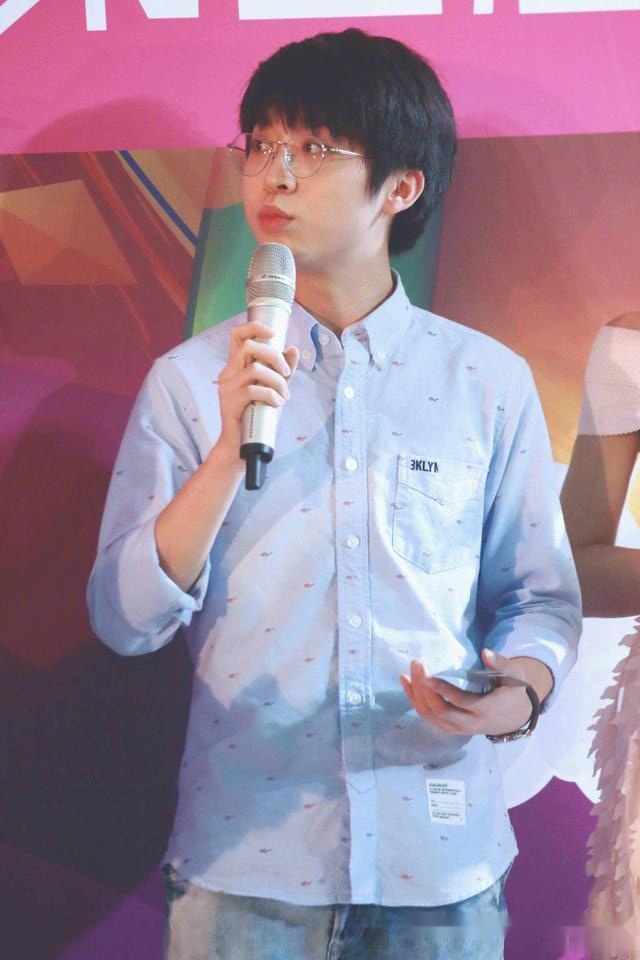 嗨氏新动态揭秘，温馨日常趣事分享