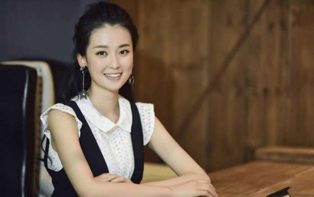 李菲儿最新筹拍剧温馨小日常启动在即